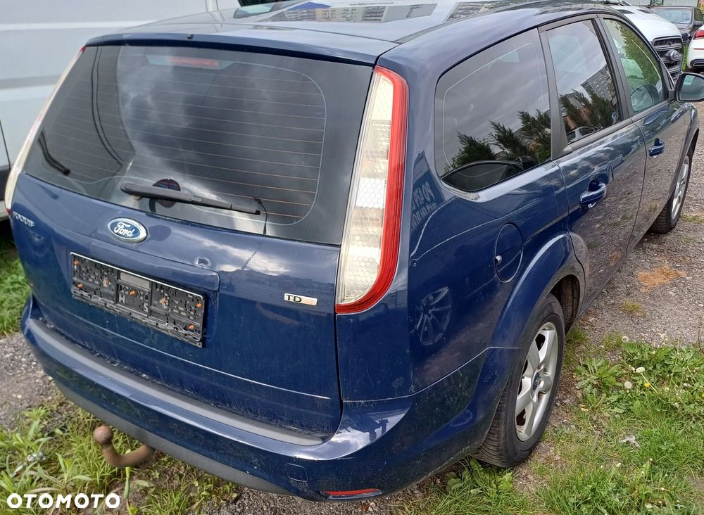 Ford Focus 1.6 TDCi DPF Ambiente - 2