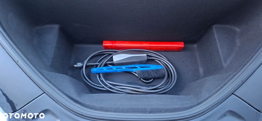 Tesla Model S Long Range Plus - 17