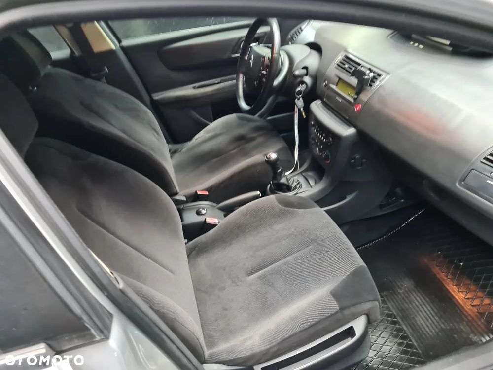 Citroën C4 1.6 HDi Style - 18