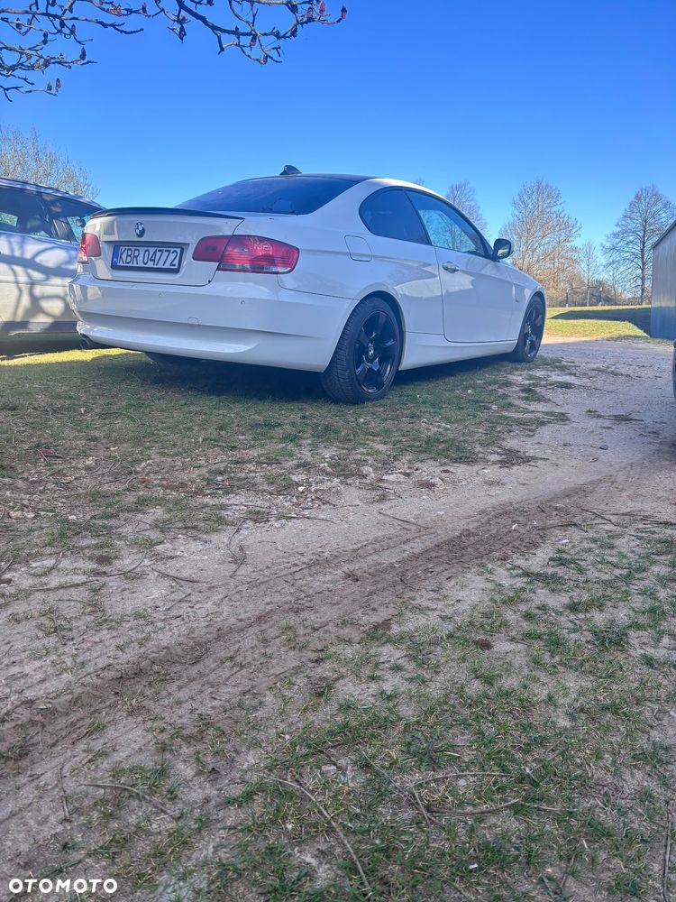 BMW Seria 3 320i - 7