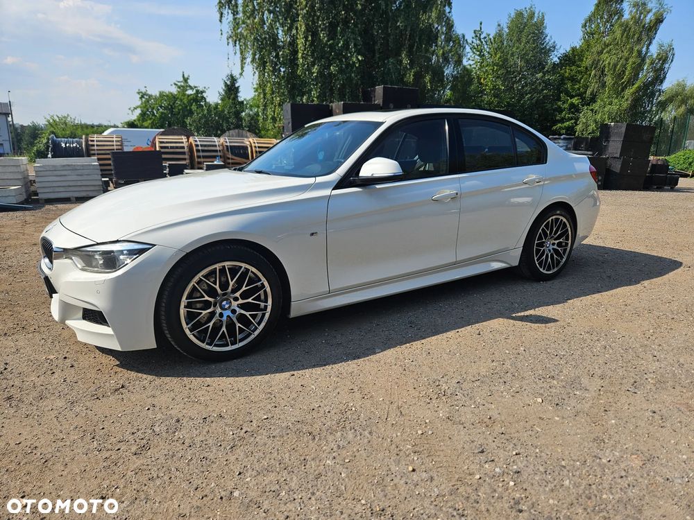 BMW Seria 3 320d M Sport - 1
