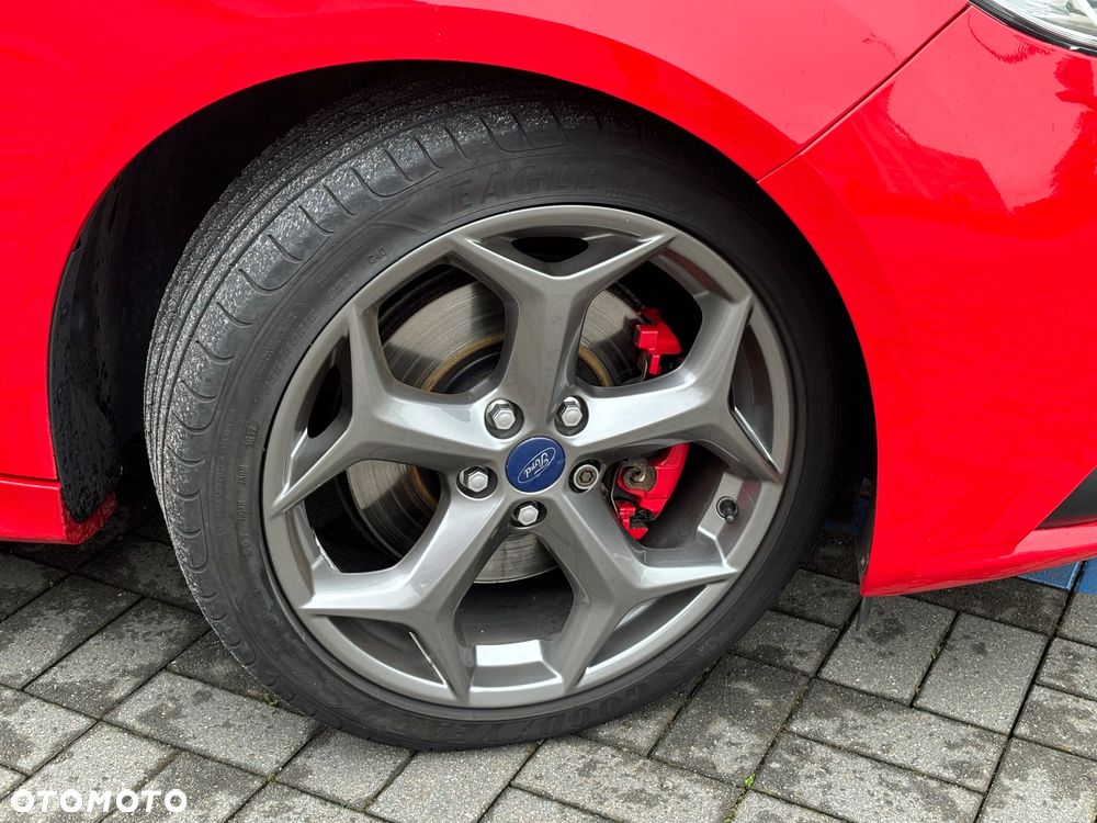 Ford Focus 2.0 EcoBoost ST mit Leder-Sport-Paket - 5