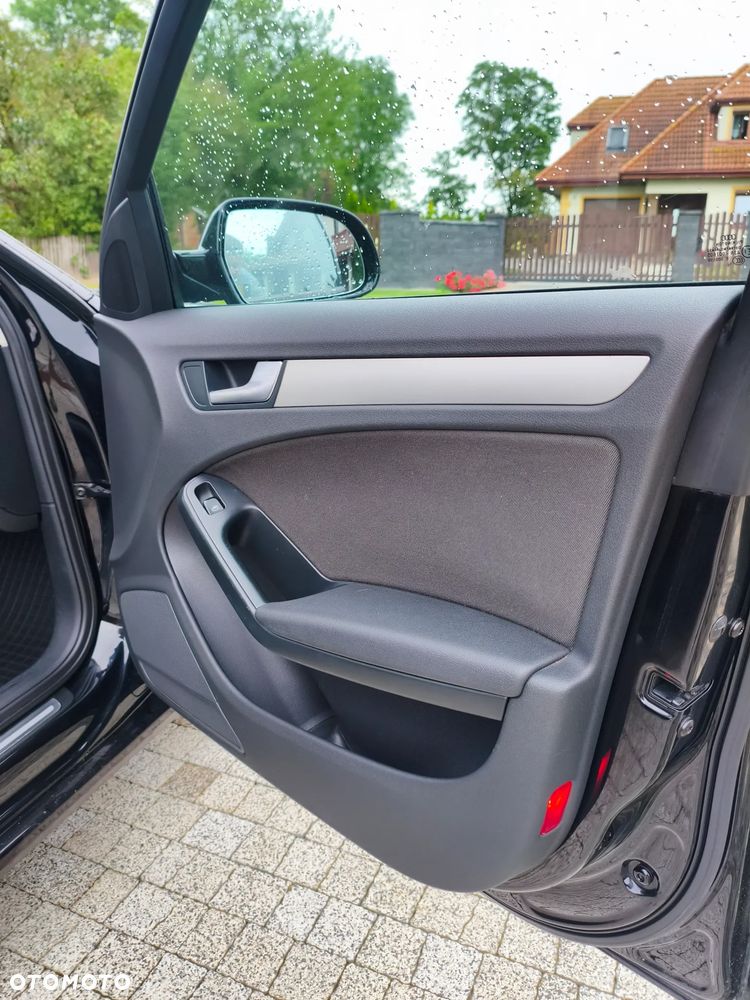 Audi A4 Avant - 31