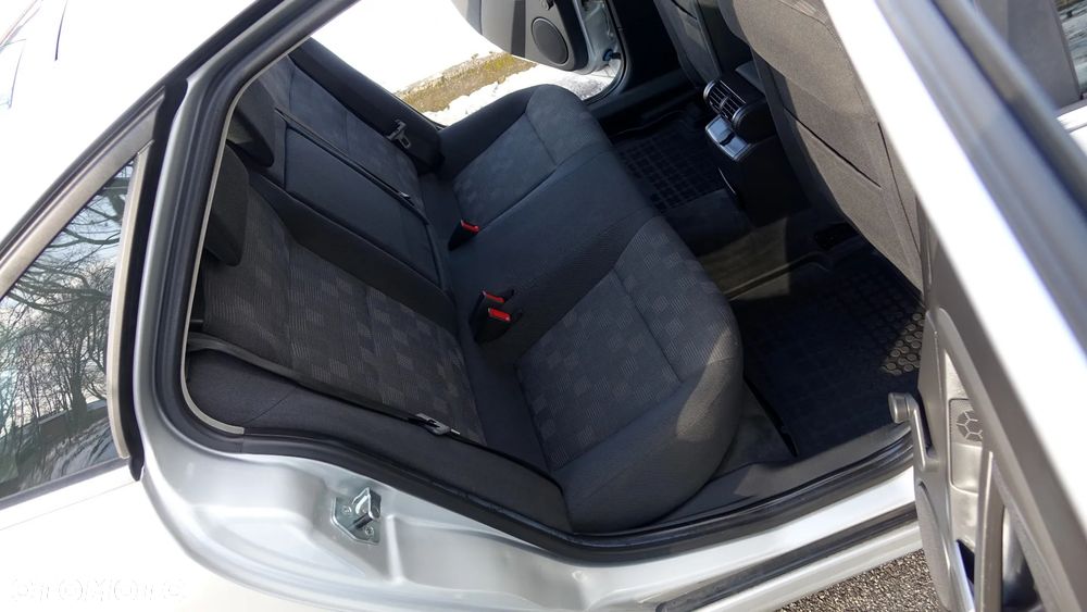 Opel Vectra 1.8 GTS - 13