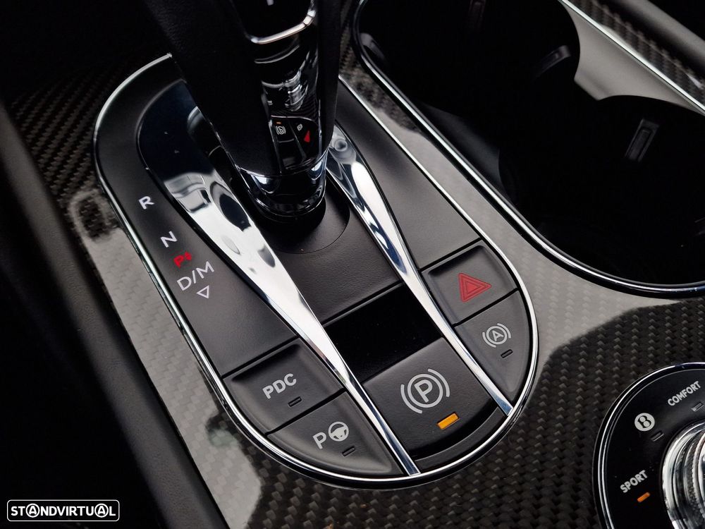 Bentley Bentayga Hybrid - 35