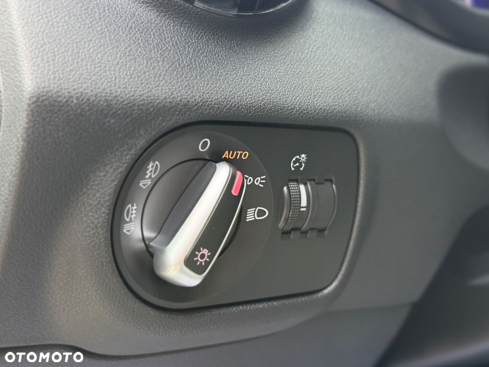 Audi A1 Sportback 1.4 TFSI S tronic S line Sportpaket - 17