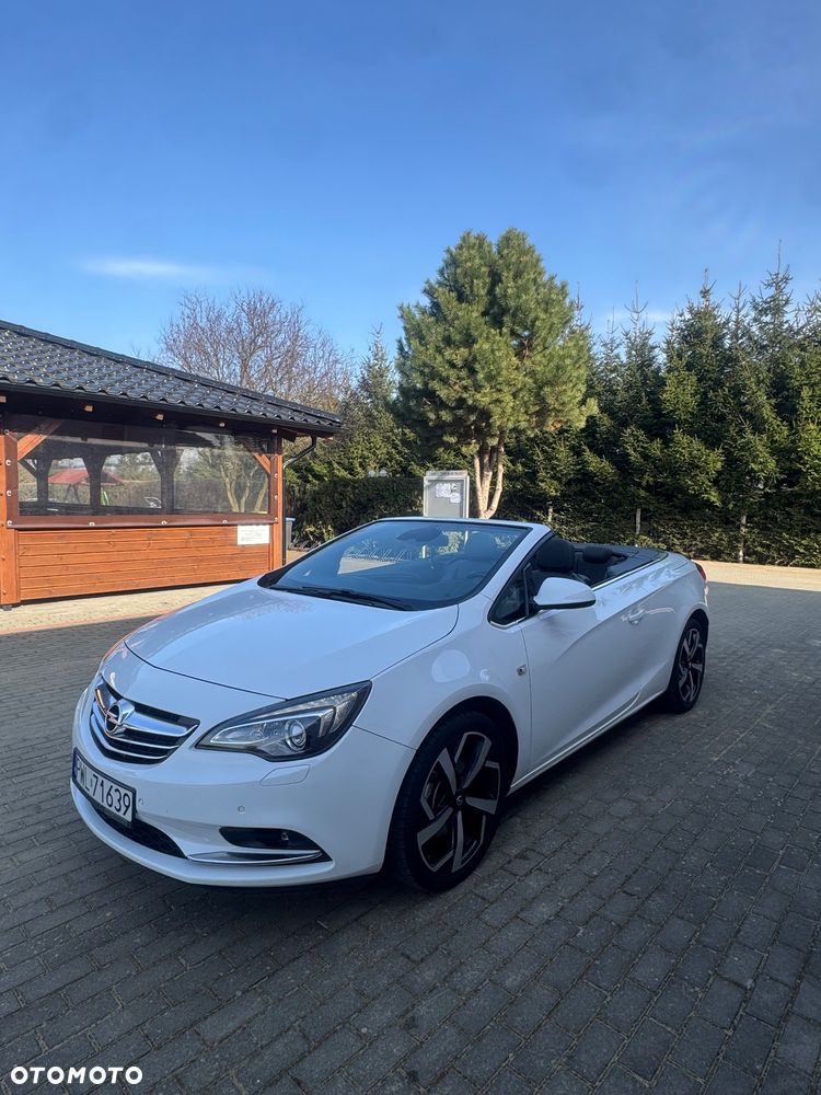 Opel Cascada - 1