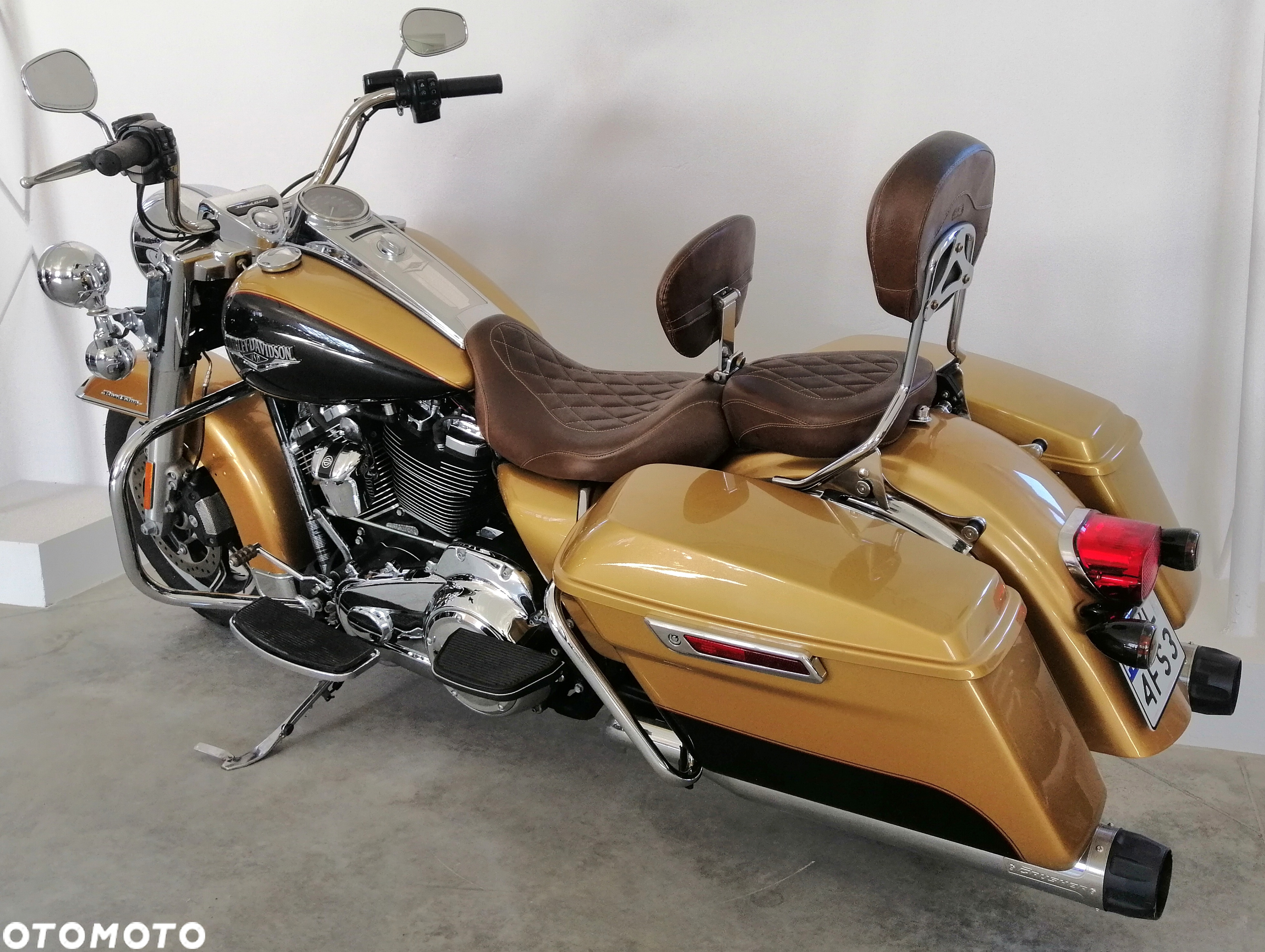 Harley-Davidson Touring Road King - 8