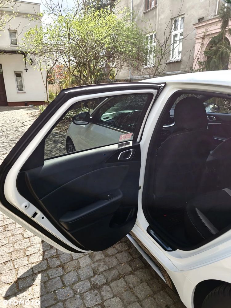 Kia ProCeed 1.4 T-GDI GT Line DCT - 17