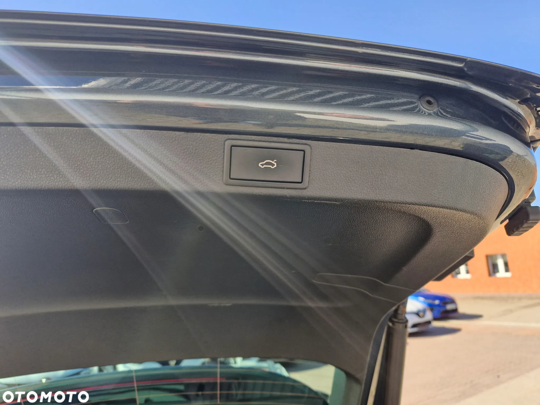 Skoda Octavia 2.0 TDI Ambition DSG - 10
