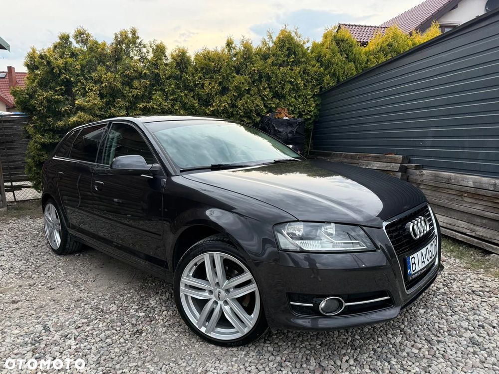 Audi A3 Sportback 1.6 TDI DPF Attraction - 4