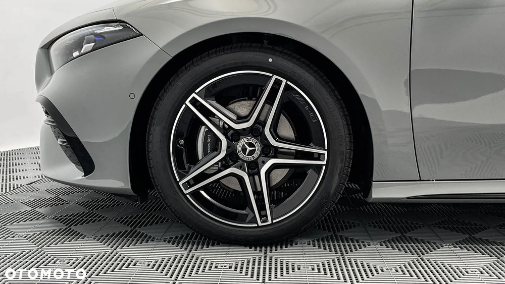 Mercedes-Benz Klasa A 220 4-Matic AMG Line 8G-DCT - 8