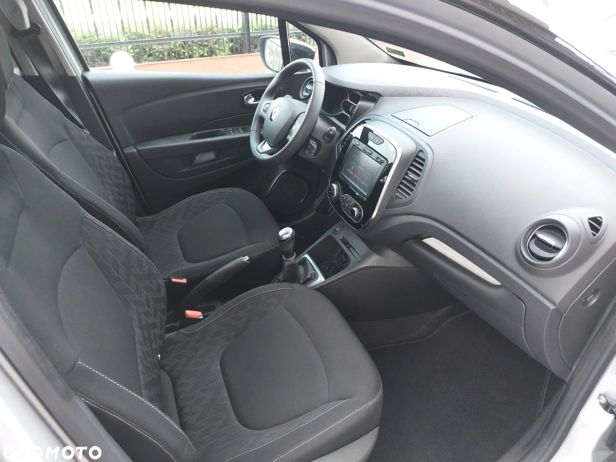 Renault Captur (ENERGY) TCe 90 LIMITED - 6