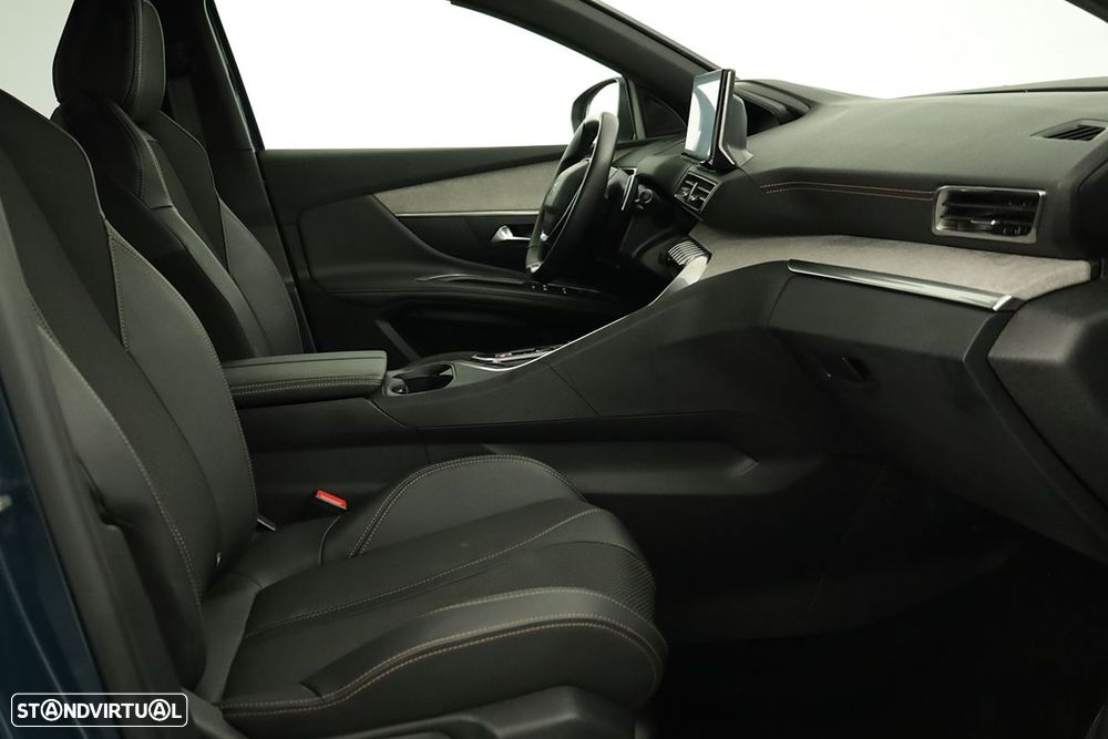 Peugeot 3008 1.2 Hybrid Allure e-DCS6 - 19