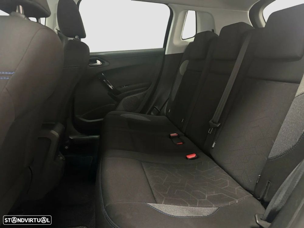 Peugeot 2008 1.2 PureTech Style - 11