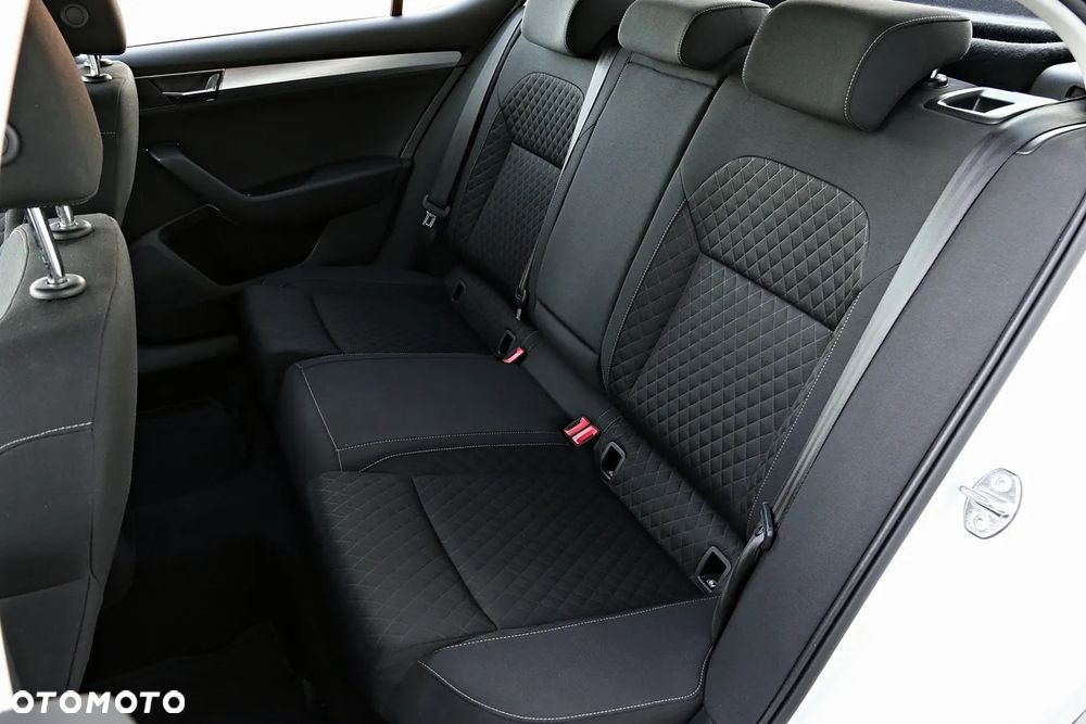 Skoda Superb 1.5 TSI Ambition DSG - 34