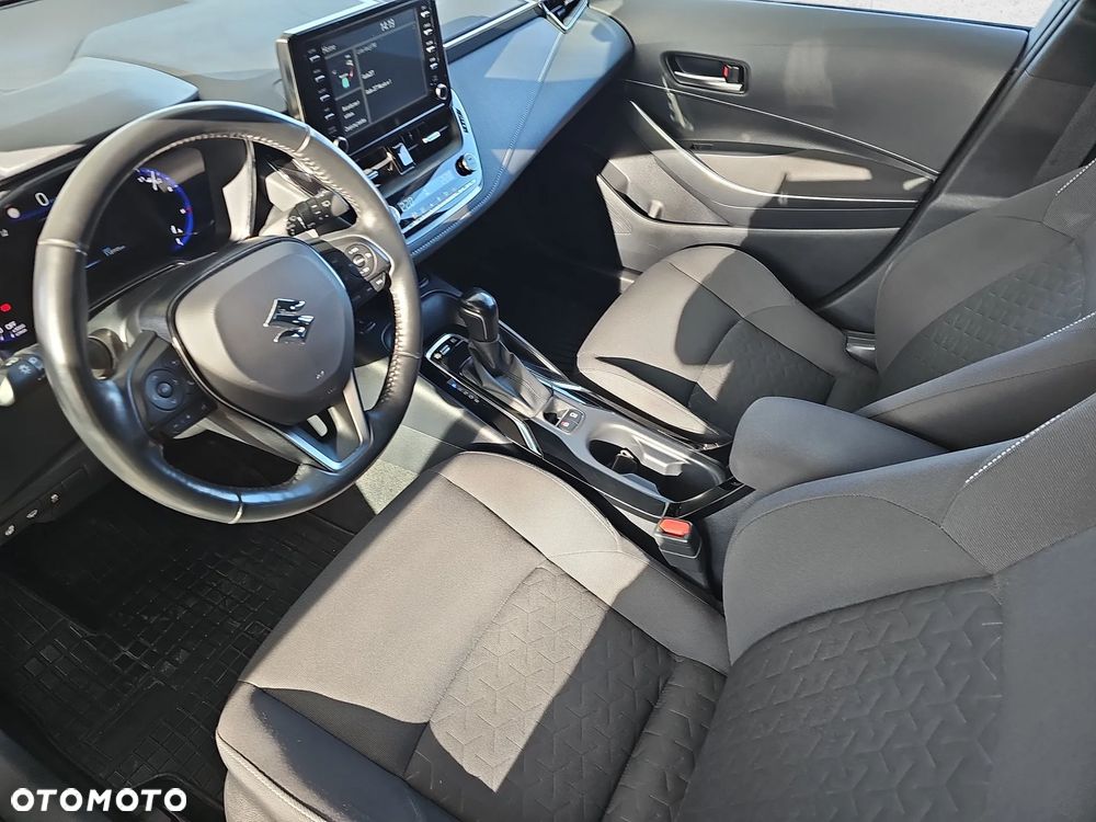 Suzuki Swace 1.8 Hybrid Premium Plus CVT - 12