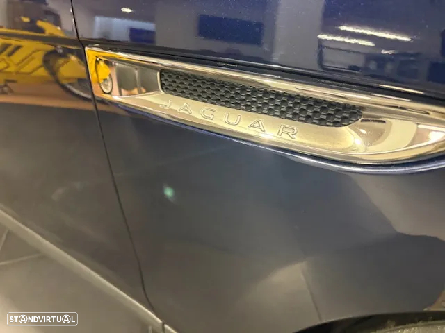 Jaguar F-Pace 20d AWD Aut. R-Sport - 48