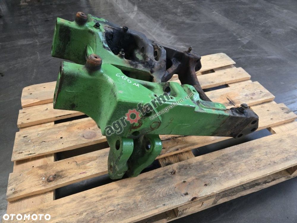 Wspornik osi przedniej John Deere 6120M 6115R - 2