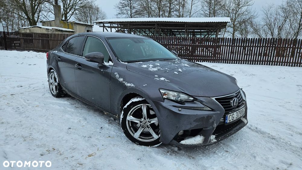 Lexus IS 300h Elegance - 20