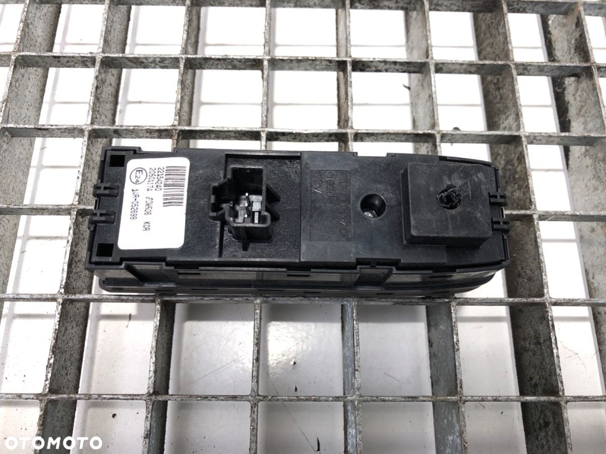 PANEL STEROWANIA SZYBY PRAWY - 263.00 PLN - VOLVO FH II 2012 - 2022 460 22154240 - 2