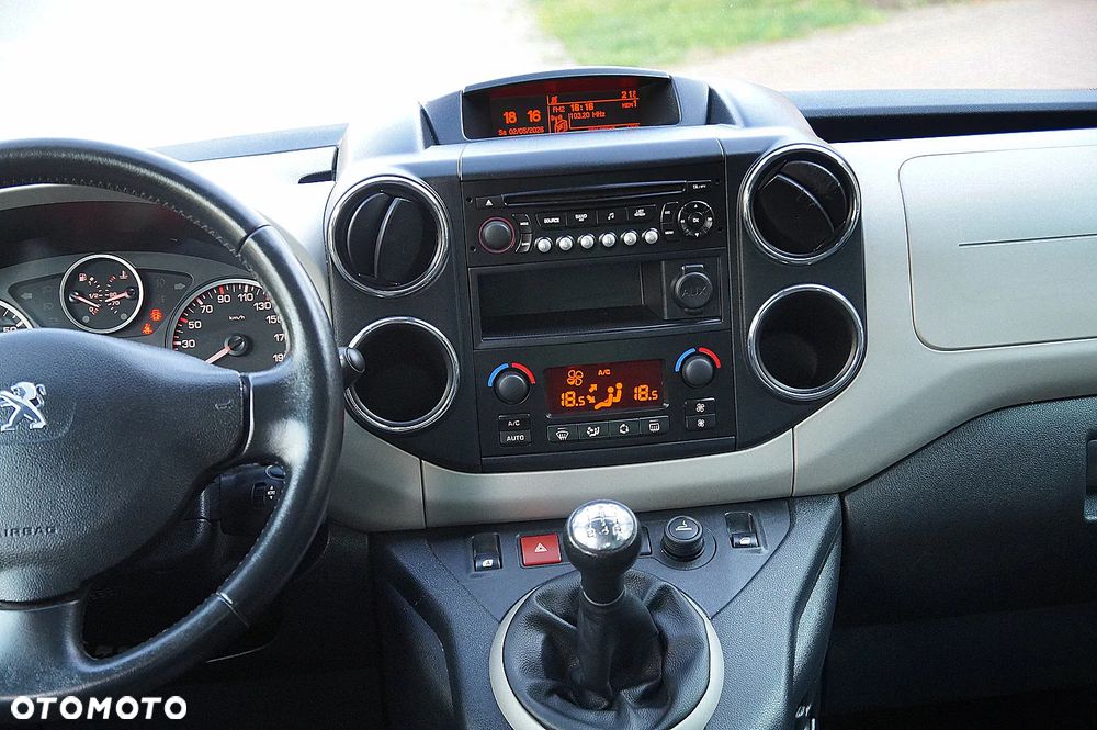 Peugeot Partner HDi FAP 115 Style - 12