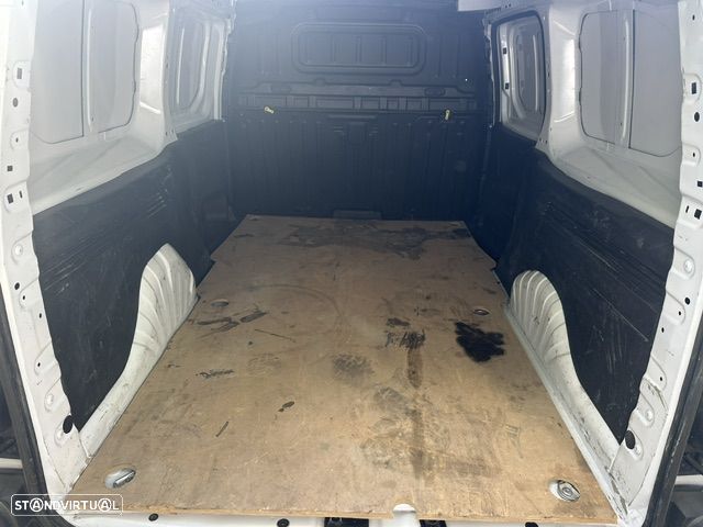 Opel COMBO LONGA 3 LUGARES - 8