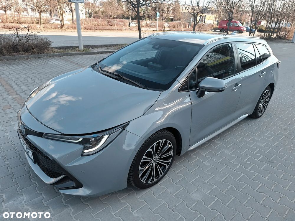 Toyota Corolla 2.0 Hybrid Executive - 11