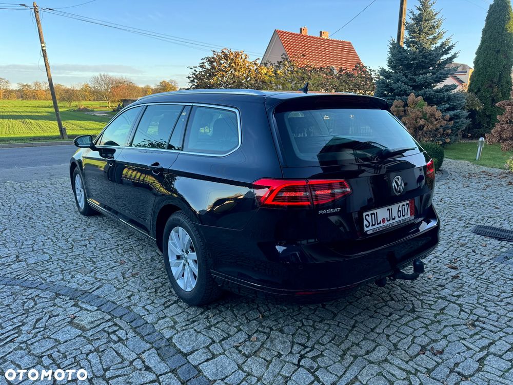 Volkswagen Passat 2.0 TDI SCR DSG Comfortline - 7