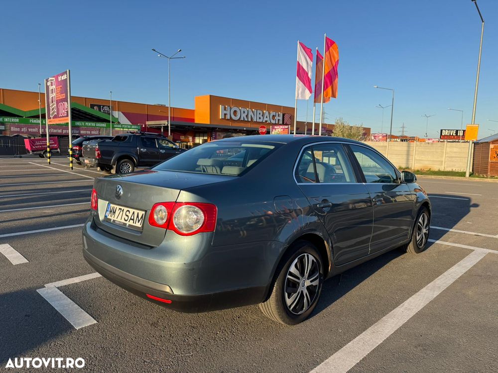 Volkswagen Jetta 1.6 Comfortline - 6