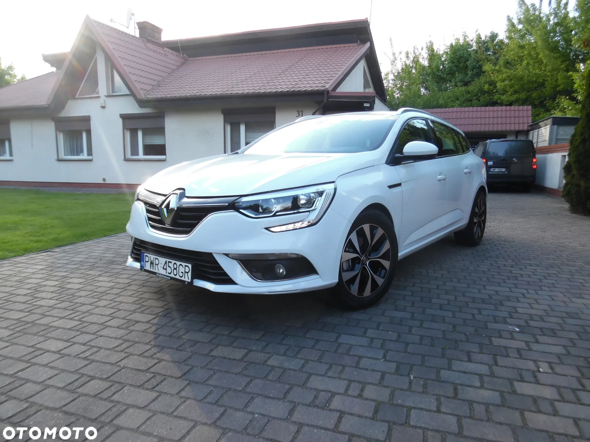 Renault Megane 1.5 dCi Business - 4