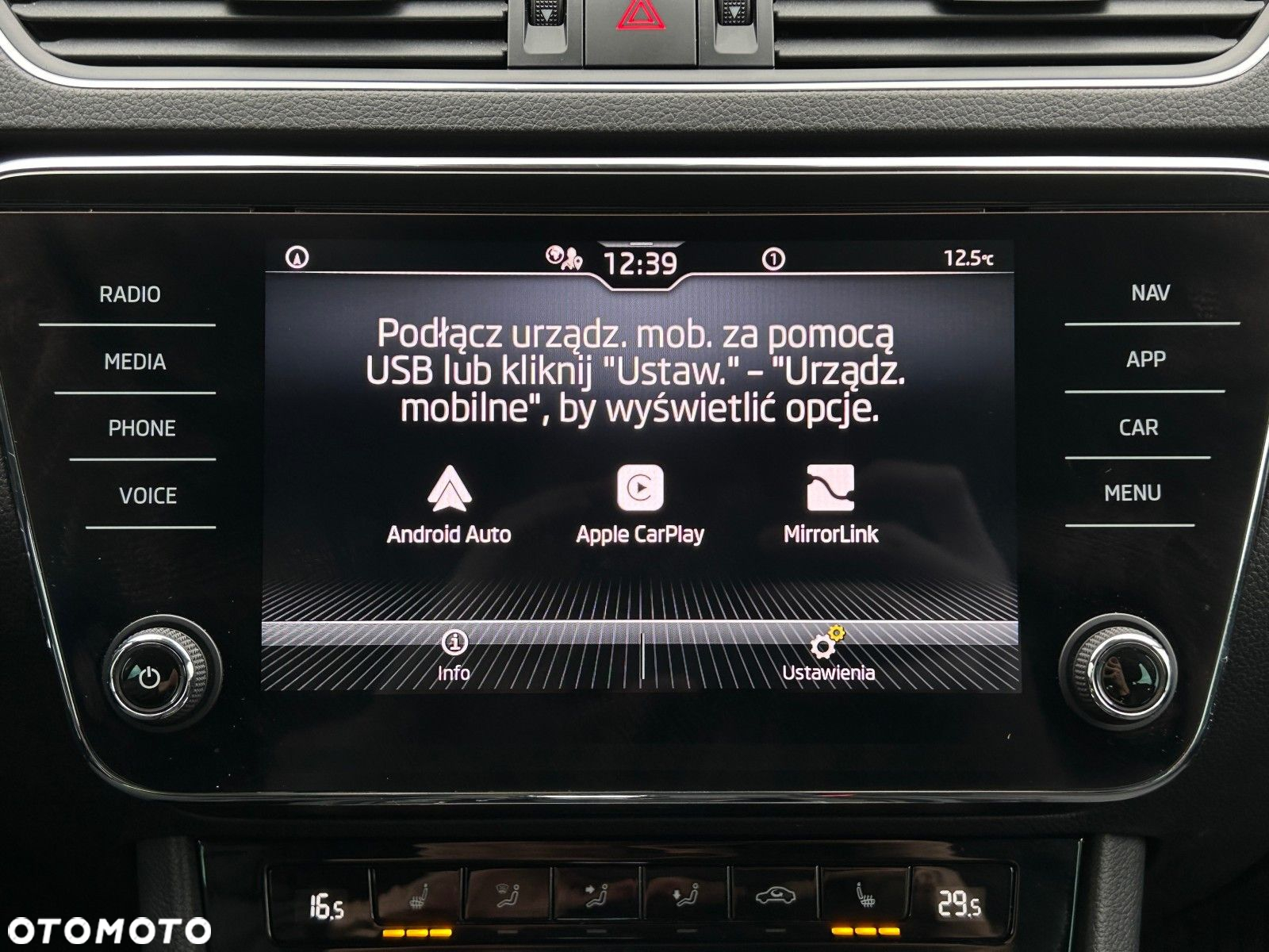 Skoda Superb 2.0 TDI SCR Style DSG - 29