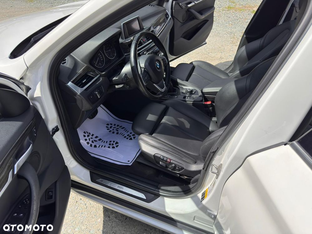 BMW X1 xDrive25i GPF xLine - 13