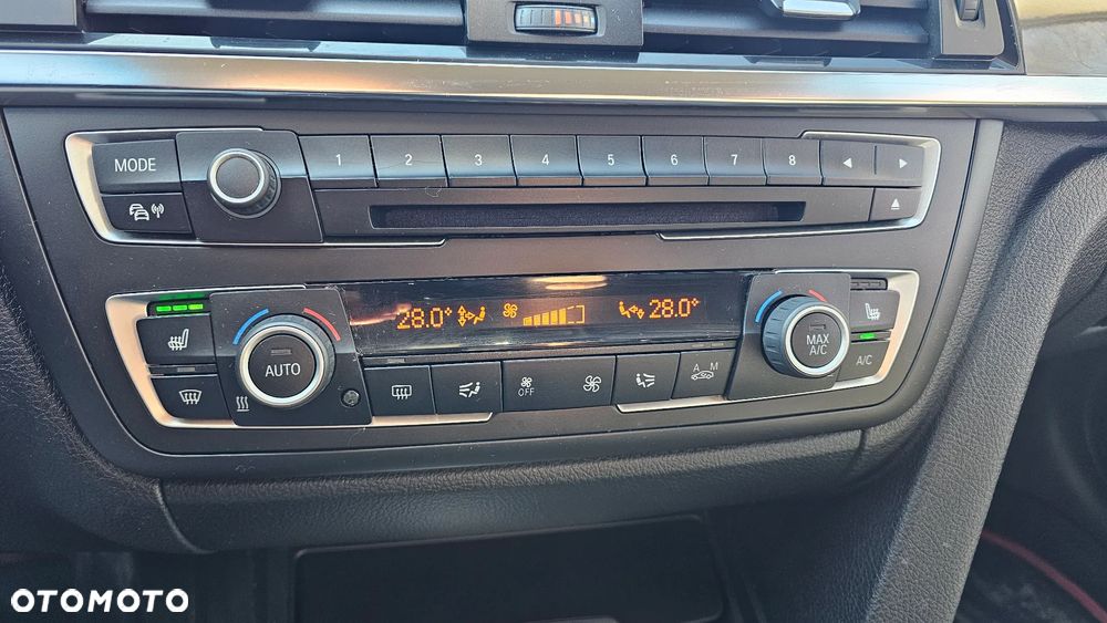 BMW Seria 3 318d Blue Performance Modern Line - 21