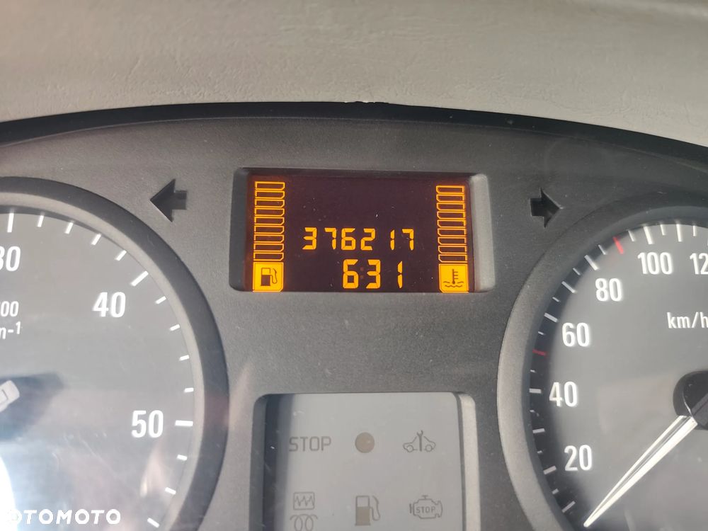 Opel Vivaro - 29