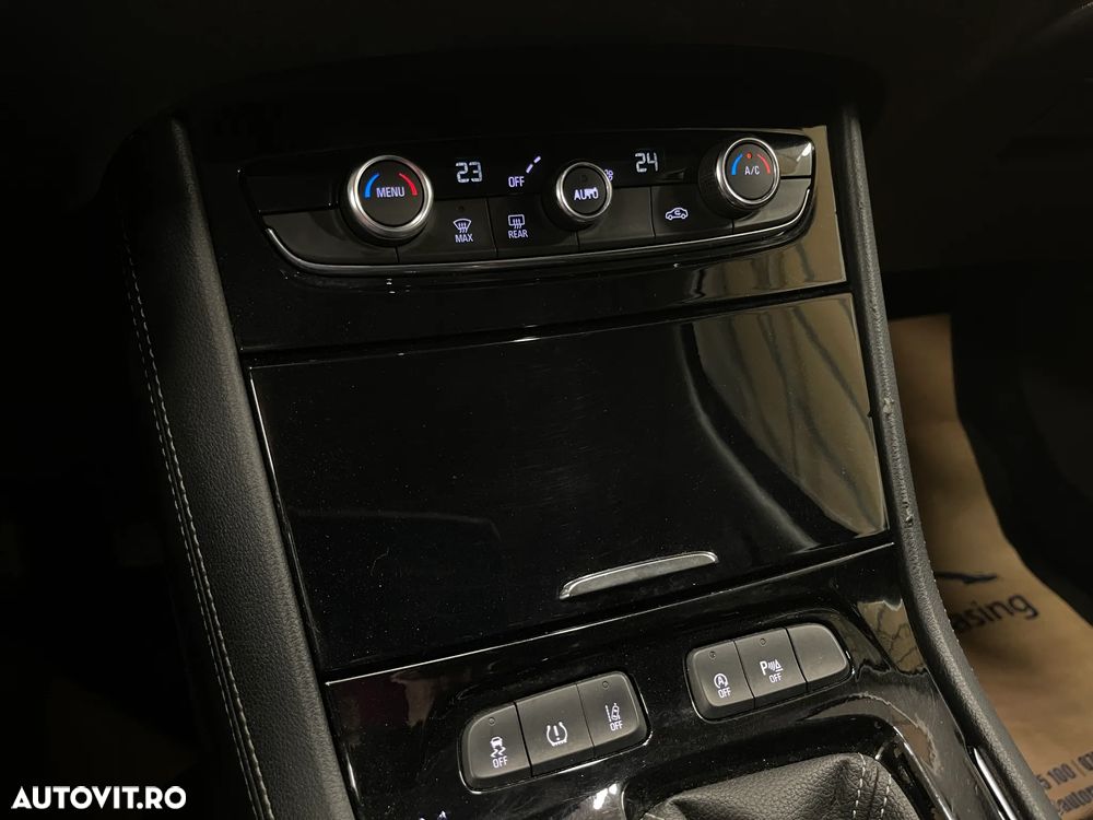 Opel Grandland X - 19