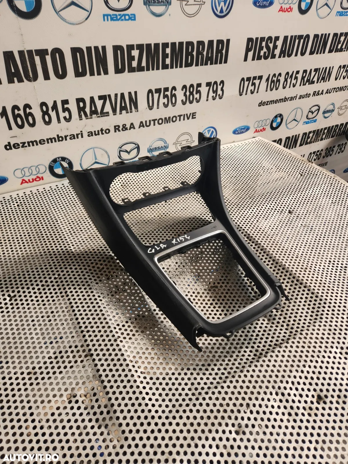 Ornament Consola Centrala Mercedes GLA X156 W156 Dezmembrez Mercedes GLA W156 X156 2.2 Cdi Automata - 4