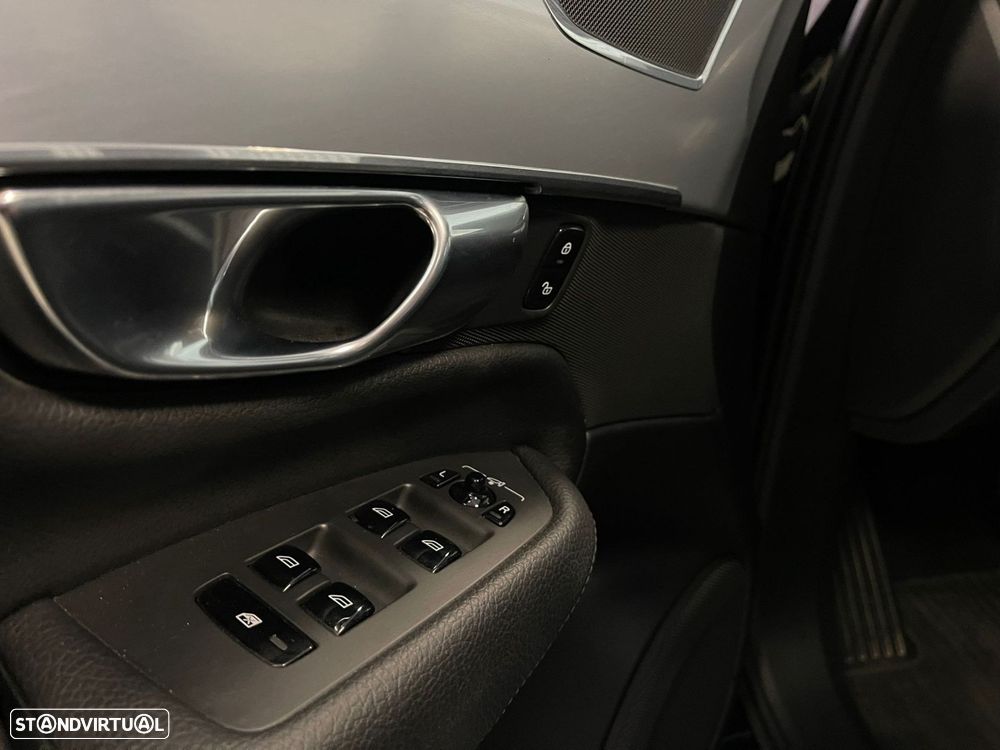 Volvo XC 90 2.0 D4 Momentum - 7