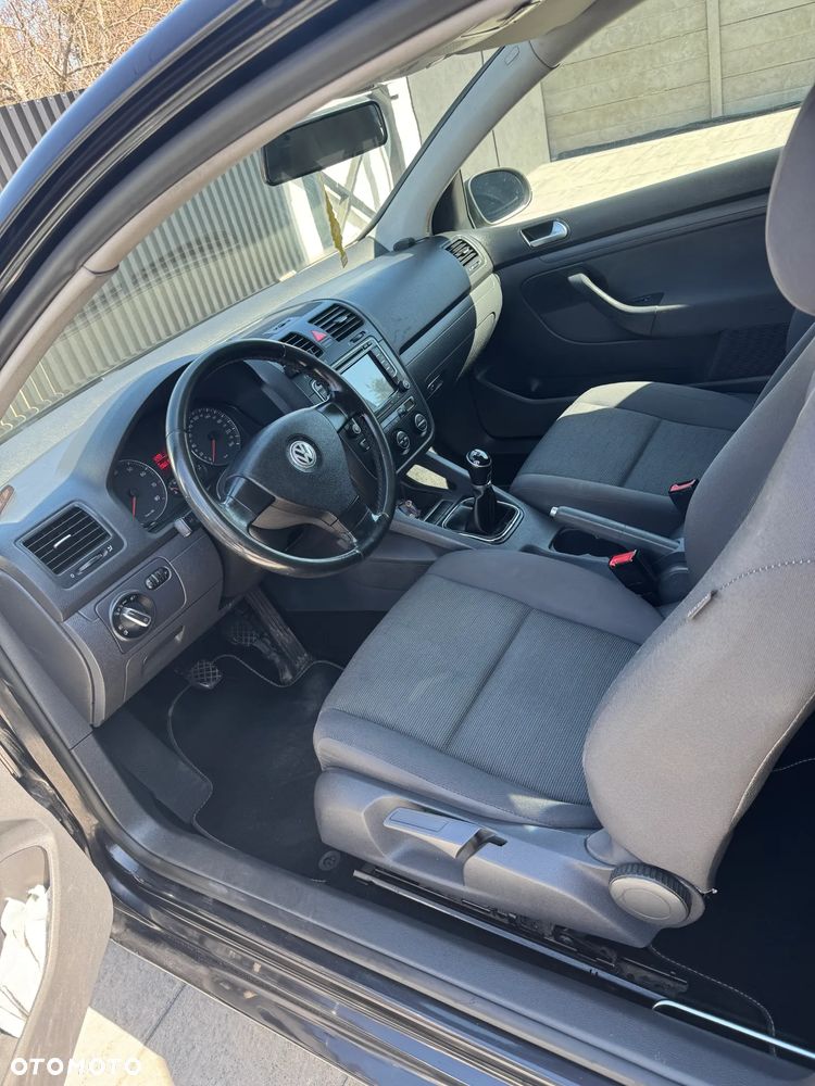 Volkswagen Golf 1.6 Comfortline - 9