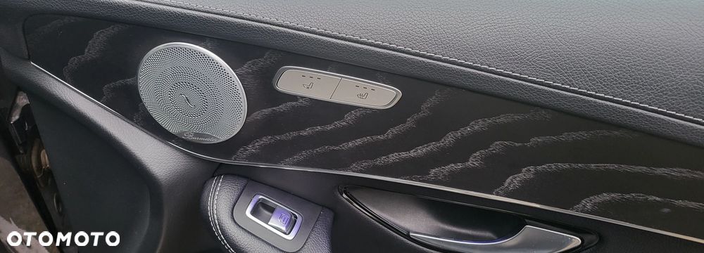 Mercedes-Benz GLC 250 d 4Matic 9G-TRONIC AMG Line - 19