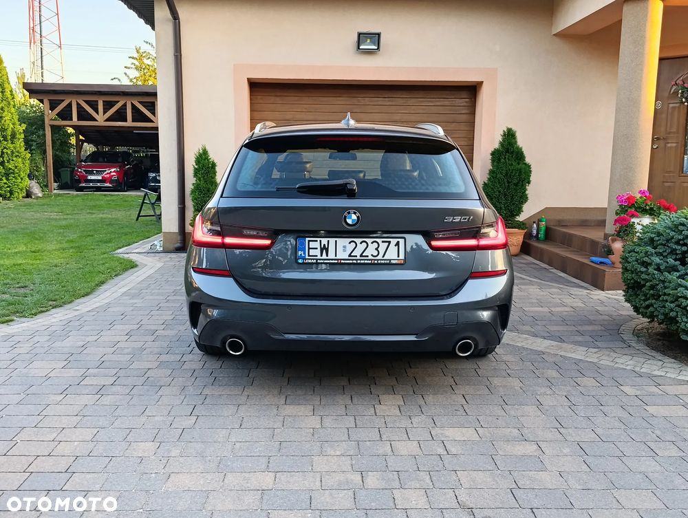 BMW Seria 3 330i M Sport sport - 10