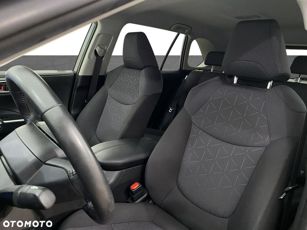 Toyota RAV4 - 11