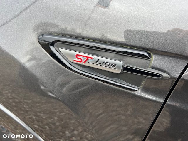 Ford Kuga 1.5 EcoBoost 2x4 ST-Line - 27