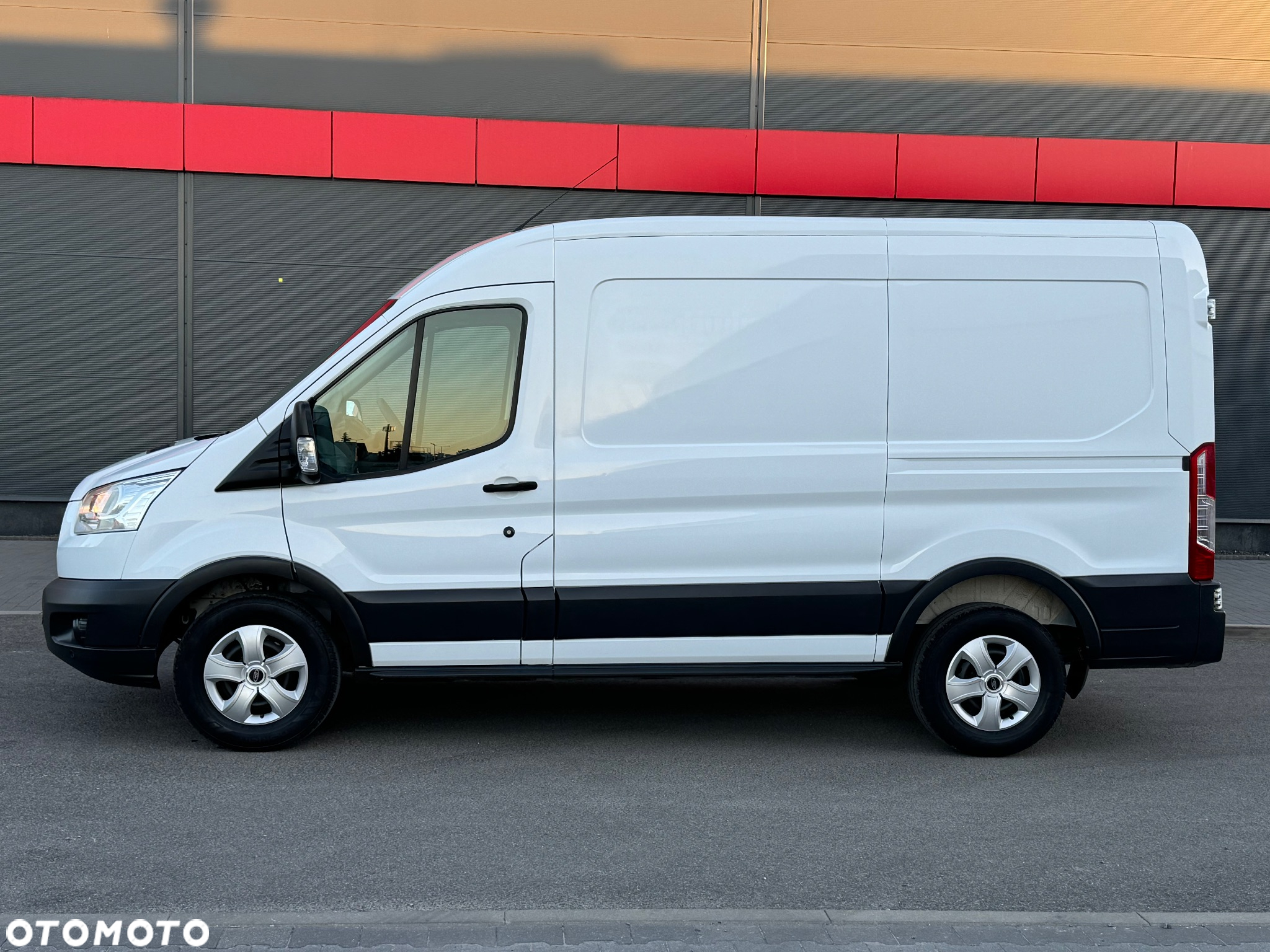 Ford Transit L2H2 - 11