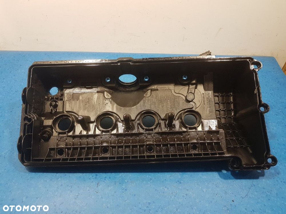BMW E65 3.6 V8 POKRYWA ZAWORÓW LEWA - 5
