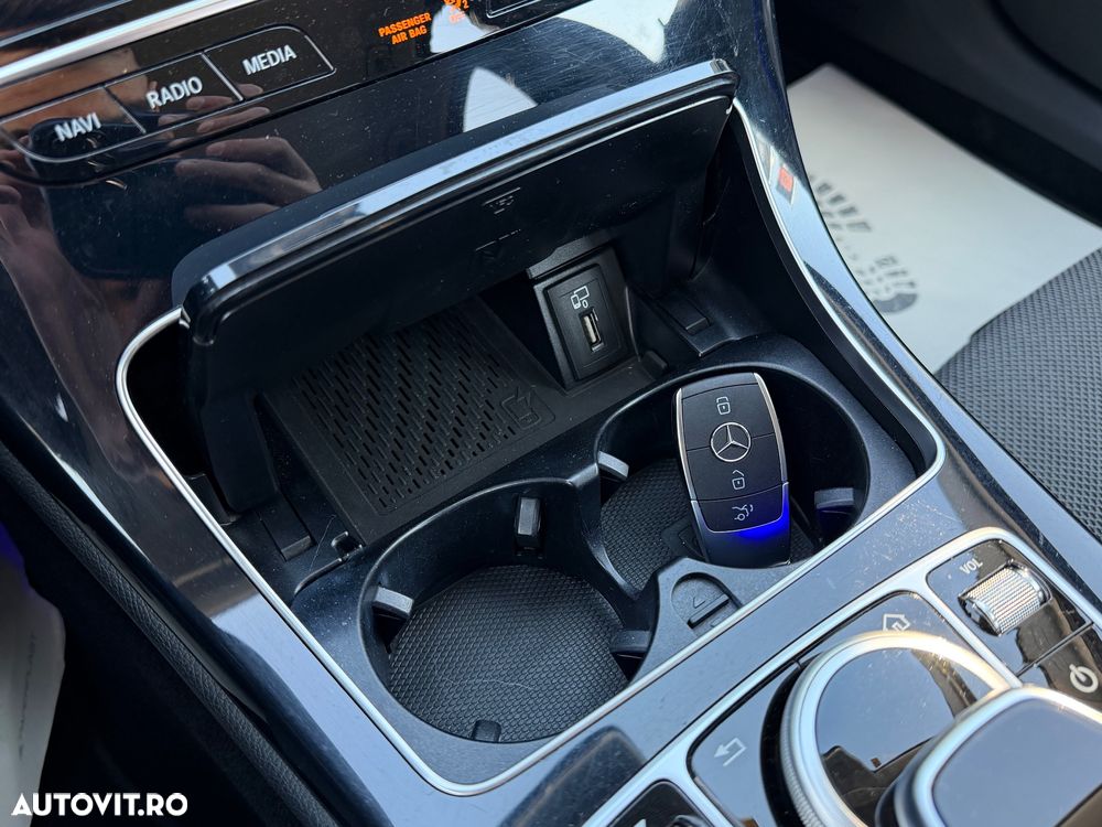 Mercedes-Benz C 220 d 4Matic 9G-TRONIC AMG Line - 13