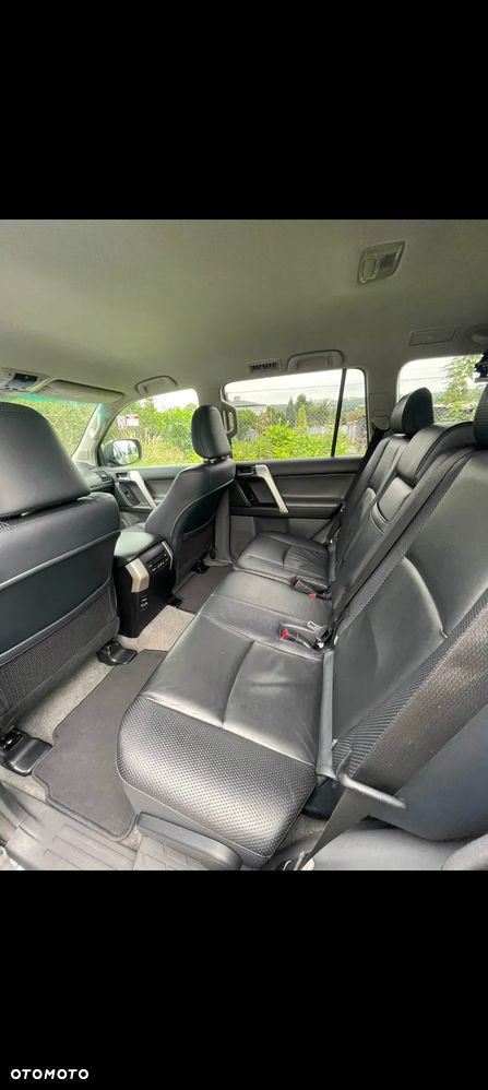 Toyota Land Cruiser LC 3.0 D-4D Prestige 7os - 8