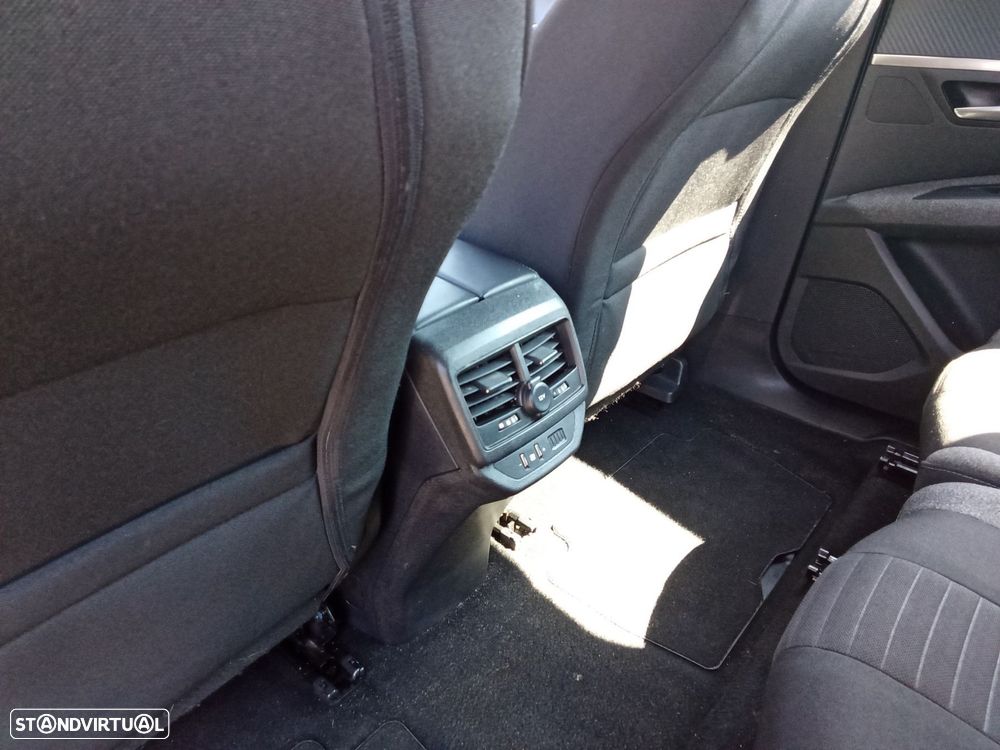 Peugeot 5008 1.5 BlueHDi Allure Pack EAT8 - 24