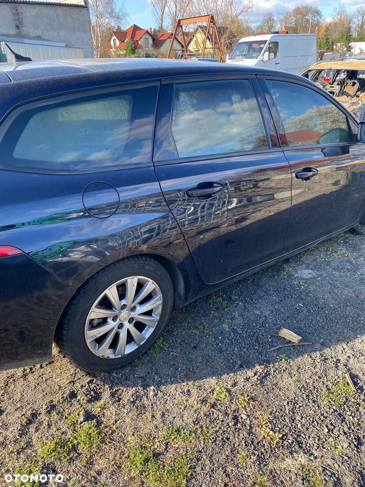 Peugeot 308 - 4