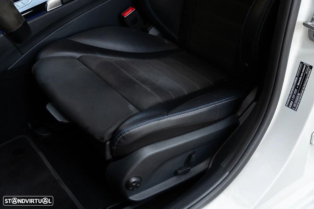 Mercedes-Benz C 300 de AMG Line - 45